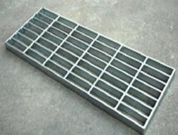 厂家生产镀锌钢格板,楼梯踏步板,t1,t2,t3,t4踏步板 朗顺