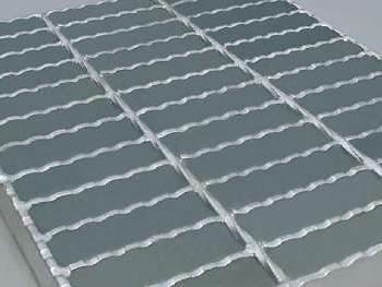 安平隆鑫齿形钢格板