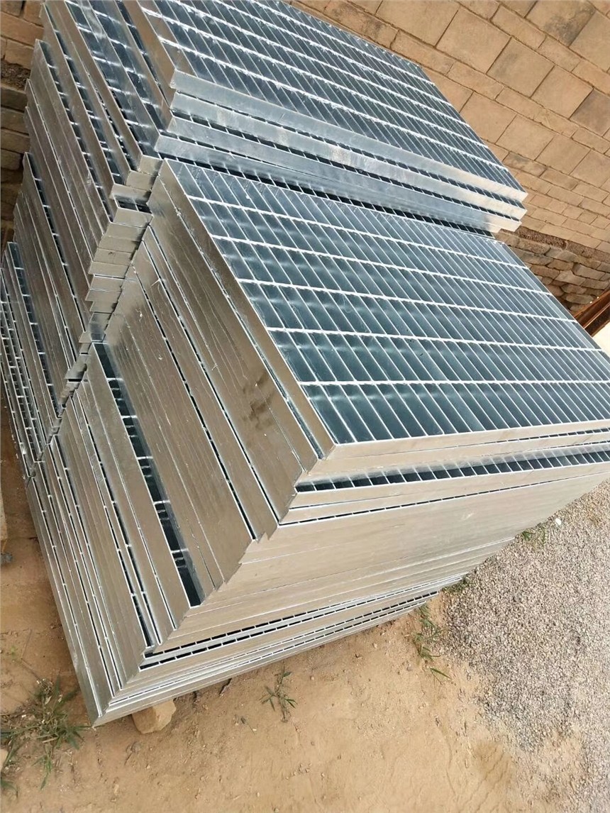 天津钢格板 镀锌钢格板与格栅板的全面解析