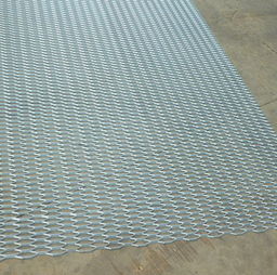 不锈钢钢板网 多功可用于隔断与钢格板的优势解析