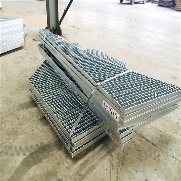 钢格板的应用领域与产品概述