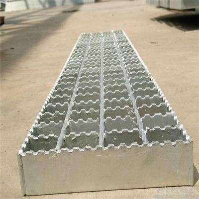 防滑齿形钢格板 价格影响因素与产品特点解析